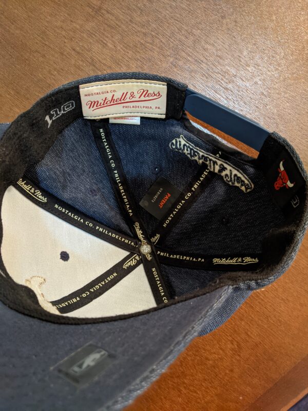 Original Mitchell & Ness Chicago Bulls Cap - One Size Fits All - Image 2